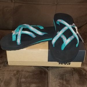 New TEVA Olowahu Sandals Isla Tropic Teal 8